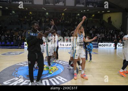 Cremona, Italien. 09. März 2022. Vanoli Basket Cremona während Vanoli Basket Cremona vs GeVi Napoli, Italienische Basketball A Serie Championship in Cremona, Italien, März 09 2022 Quelle: Independent Photo Agency/Alamy Live News Stockfoto