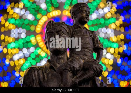 Skulptur von El Casteller während des 2022 (2021+1) Valls Decennial Festivals, zu Ehren der Jungfrau der Candlemas in Valls (Tarragona, Katalonien, Spanien) Stockfoto