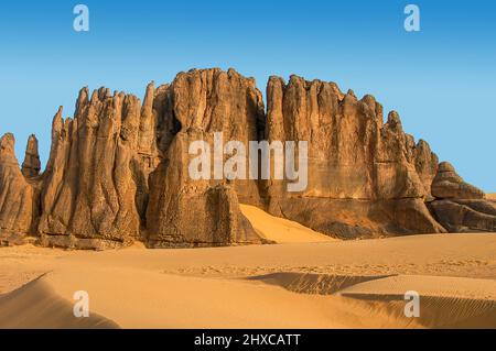 Erodierte Felsen, Tassili n'Ajjer, in der nördlichen Sahara-Wüste, Algerien Stockfoto