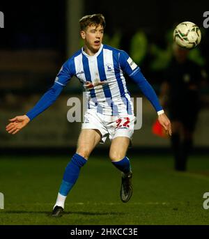 Tom Crawford von Hartlepool United in Aktion während des Halbfinalmatches der Papa John's Trophy im Victoria Park, Hartlepool. Bilddatum: Mittwoch, 9. März 2022. Stockfoto