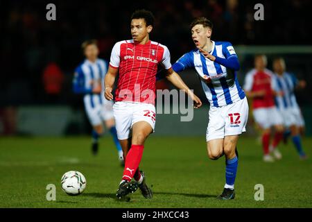 Rotherham United's Rarmani Edmonds-Green und Joe Grey von Hartlepool United in Aktion während des Halbfinalmatches der Papa John's Trophy in Victoria Park, Hartlepool. Bilddatum: Mittwoch, 9. März 2022. Stockfoto