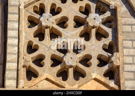 Wallfahrtskirche der Jungfrau von Montserrat, entworfen vom Architekten Josep Maria Jujol, in Montferri (Tarragona, Katalonien, Spanien) ESP: Santuario de Montserri Stockfoto