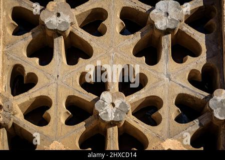 Wallfahrtskirche der Jungfrau von Montserrat, entworfen vom Architekten Josep Maria Jujol, in Montferri (Tarragona, Katalonien, Spanien) ESP: Santuario de Montserri Stockfoto