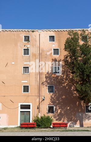 Gebäude in der Fondamenta Arsenale in Venedig, Italien Stockfoto