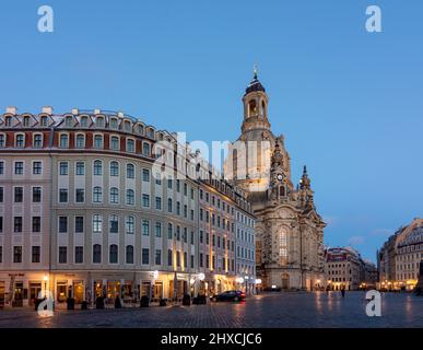 Dresden, Neumarkt, Frauenkirche, Weihnachtsdekoration, Sachsen, Sachsen, Deutschland Stockfoto