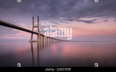 Vasco da Gama Bridge, Lissabon, Portugal Stockfoto