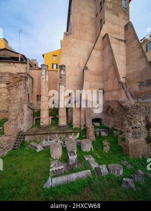 Ruinen des Tempio delle Ninfe, Rom Stockfoto