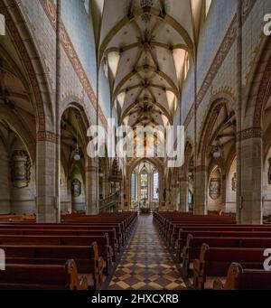 Die Stiftskirche St. Amandus in Bad Urach ist eine evangelische Kirche, deren schutzpatron Amandus von Maastricht ist. Stockfoto