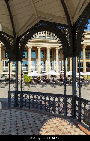 Straßencafe am Königsbau, Stuttgart, Baden-Württemberg, Deutschland Stockfoto