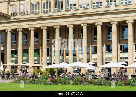 Straßencafe am Königsbau, Stuttgart, Baden-Württemberg, Deutschland Stockfoto