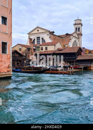 Gondelwerft in Rio de San Trovaso, Venedig Stockfoto