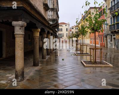 Auf dem Rio Terà ai Saloni, Venedig Stockfoto