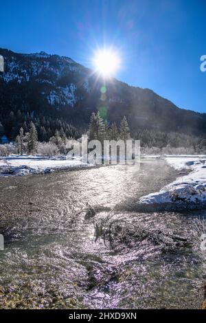 Deutschland, Bayern, Oberbayern, Tölzer Land, Isarwinkel, Lenggries, Bezirk Vorderriß, wilde Flusslandschaft Isartal bei Vorderriß Stockfoto