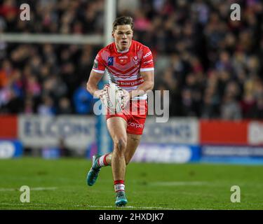 Jack Welsby #1 von St Helens läuft mit dem Ball nach vorne Stockfoto