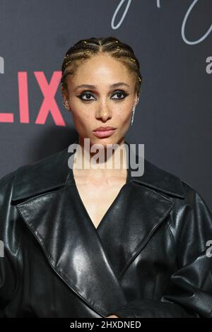 LONDON, ENGLAND - 11. MÄRZ: Adwoa Aboah nimmt an der Weltpremiere „Top Boy 2“ im Hackney Picturehaus am 11. März 2022 in London, England, Teil. Kredit: Picture Capital/Alamy Live Nachrichten Stockfoto