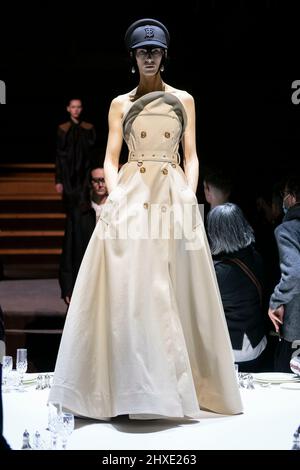 BURBERRY Herbst/Winter 2022-23 Start- und Landebahn - London, Großbritannien. 11/03/2022 Stockfoto