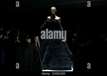 BURBERRY Herbst/Winter 2022-23 Start- und Landebahn - London, Großbritannien. 11/03/2022 Stockfoto