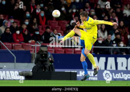 Madrid, Spanien. 11. März 2022. Madrid, Spanien; 11.03.2022.- Atletico de Madrid gegen Cadiz Fußball gegen La Liga Spanien Spiel 28 im Wanda Metropolitano Stadion, Madrid. Atletico de Madrid Spieler Cádiz Spieler Final Score 2-1 Atletico Gewinner Credit: Juan Carlos Rojas/dpa/Alamy Live News Stockfoto