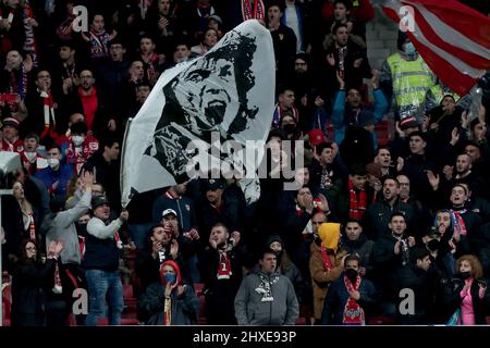 Madrid, Spanien. 11. März 2022. Madrid, Spanien; 11.03.2022.- Atletico de Madrid gegen Cadiz Fußball gegen La Liga Spanien Spiel 28 im Wanda Metropolitano Stadion, Madrid. Atletico de Madrid Fans Cádiz Spieler Final Score 2-1 Atletico Gewinner Credit: Juan Carlos Rojas/dpa/Alamy Live News Stockfoto