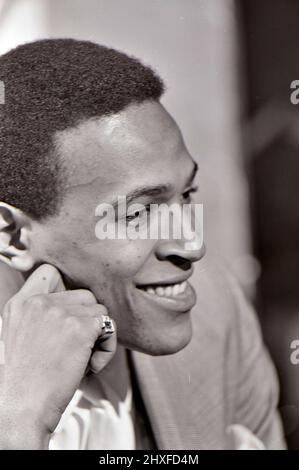 MARVIN GAYE (193901984) amerikanische Sängerin auf Ready,Steady,Go im November 1964. Foto: Tony Gale Stockfoto