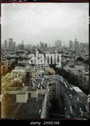 TEL AVIV, ISRAEL - 19. JANUAR 2016. Panorama. Blick vom Fenster des Tower Hotels. Stockfoto