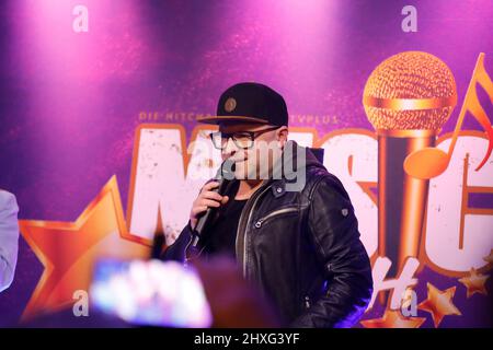 Anthony Weihs beim MusicMatch - die Hitcharts bei MyTVplus im Gläsernen Studio von MyTVplus im Elbepark. Dresden, 11.03.2022 Stockfoto