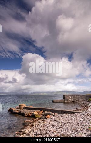 Balliskallig Hafen an der Atlantikküste der Grafschaft Kerry, Irland Stockfoto