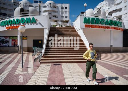 Alicante, Spanien. 9. März 2022. Spanische Supermarktkette, Mercadona, gesehen in Spanien. (Bild: © Xavi Lopez/SOPA Images via ZUMA Press Wire) Stockfoto