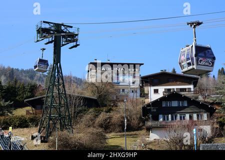 Télécabines. Station de Sports d'hiver. Saint-Gervais-les-Bains. Haute-Savoie. Auvergne-Rhône-Alpes. Frankreich. Stockfoto
