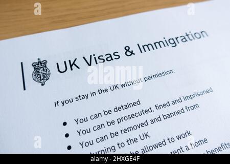 UK Visa und Immigration Form mit Bedingungen für Überaufenthalt Stockfoto