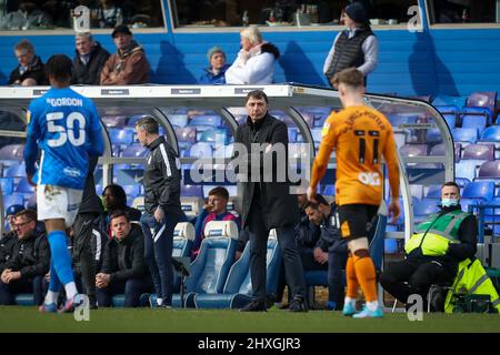 Birmingham, Großbritannien. 12. März 2022. Shota Arveladze Manager von Hull City während des Spiels in Birmingham, Vereinigtes Königreich am 3/12/2022. (Foto von James Heaton/News Images/Sipa USA) Quelle: SIPA USA/Alamy Live News Stockfoto