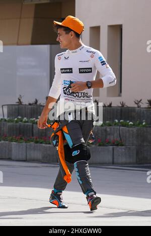 Bahrain International Circuit, Sakhir, Bahrain am 12. März 2022 Lando Norris 4 (GBR), McLaren MCL36 während des Tages 3 FORMEL 1 ARAMCO VORSAISON TESTS 2022 Eleanor Hoad Stockfoto