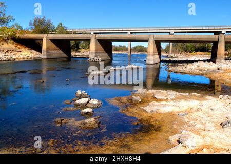 Alte und neue Galena-Brücke über den Murchison-Fluss, Murchison, Westaustralien Stockfoto