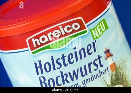 Hamburg, Deutschland - Februar 22 2022: Hareico Holsteiner Bockwurst in der Dose - Hareico Holstein Bockwurst in der Dose Stockfoto