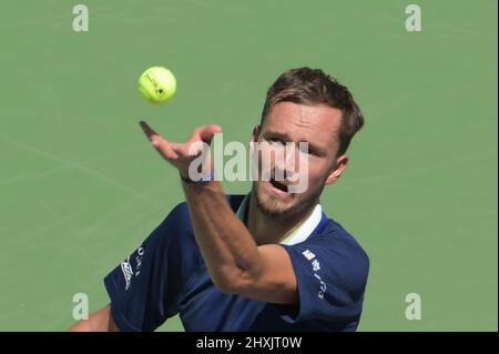 Daniil Medvedev (RUS) besiegte Tomas Machac (CZE) 6-3, 6-2, bei den BNP Paribas Open, die am 12. März 2022 im Indian Wells Tennis Garden in Indian Wells, Kalifornien, gespielt wird: © Karla Kinne/Tennisclix/CSM Stockfoto