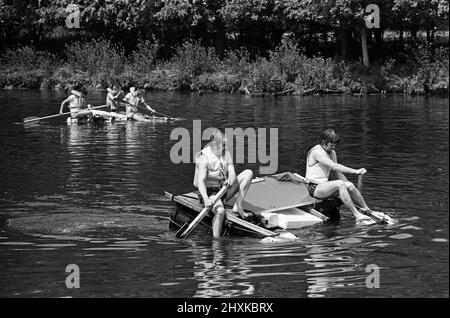 Ein Floßrennen in Pangbourne, in der Grafschaft Bekshire. Juni 1976. Stockfoto