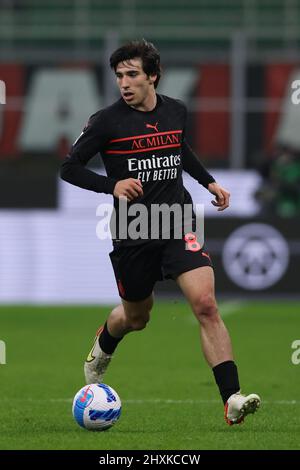 Mailand, Italien, 12.. März 2022. Sandro Tonali von AC Mailand während der Serie A Spiel bei Giuseppe Meazza, Mailand. Bildnachweis sollte lauten: Jonathan Moscrop / Sportimage Stockfoto