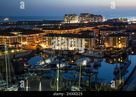 Brighton Marina bei Nacht England Europa Stockfoto