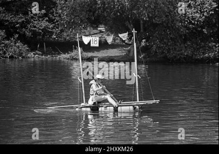 Ein Floßrennen in Pangbourne, in der Grafschaft Bekshire. Juni 1976. Stockfoto