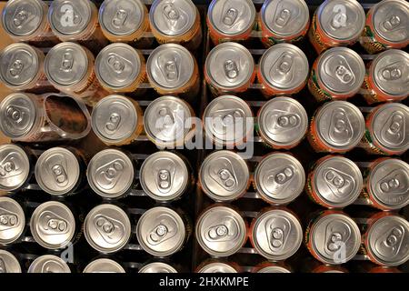 Bier kann Hintergrund oder Tapete Stockfoto