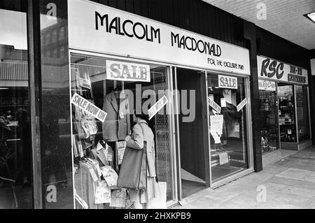 Bekleidungsgeschäft von Malcolm MacDonald, Newcastle United Striker, im Newgate Street Shopping Centre, Newcastle upon Tyne, Tyne and Wear, Außenansicht des Geschäfts am 10.. Juli 1976. Stockfoto