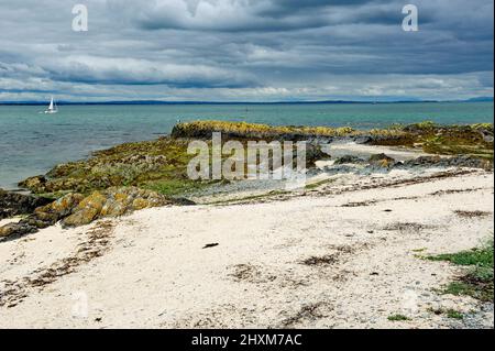 Strand in Skerries, kleiner Fischerort am Meer in Fingal, Irland Stockfoto