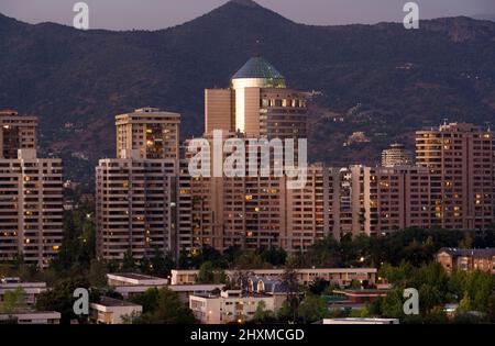 APOQUINDO SKYLINE ANDEN SANTIAGO CHILE Stockfoto