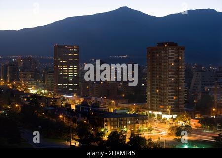 APOQUINDO SKYLINE ANDEN SANTIAGO CHILE Stockfoto