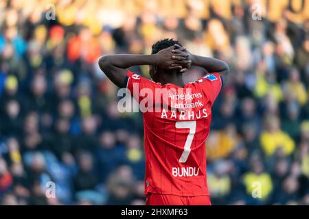 Brondby, Dänemark. 13. März 2022. Mustapha Bundu (7) von Aarhus GF gesehen während des Superliga-Spiels 3F zwischen Broendby IF und Aarhus GF im Brondby Stadium. (Foto: Gonzales Photo/Alamy Live News Stockfoto