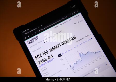 Die Hargreaves Lansdown Website auf einem Tablet gesehen Stockfoto