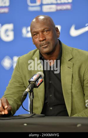 Michael Jordan nimmt an einer Pressekonferenz Teil Stockfoto