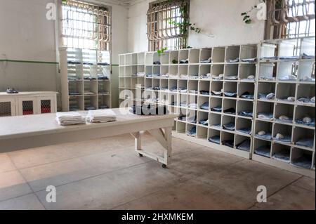 Alcatraz Island, Alcatraz Federal Penitentiary Kleiderkammer. Stockfoto