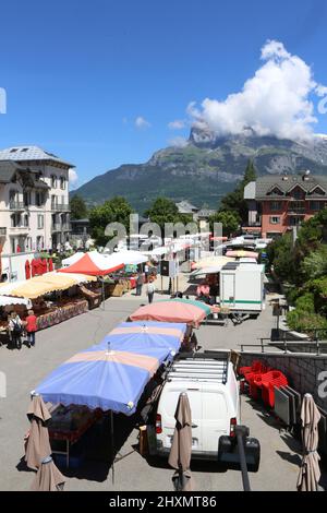 Marché. Saint-Gervais-les-Bains. Haute-Savoie. Auvergne-Rhône-Alpes. Frankreich Stockfoto