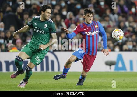 Barcelona, Spanien. 13. März 2022. Pedri (16 FC Barcelona) beim LaLiga Santander Spiel zwischen Barcelona und Osasuna im Camp Nou Stadion in Barcelona, Spanien. Rafa Huerta/SPP Credit: SPP Sport Press Photo. /Alamy Live News Stockfoto